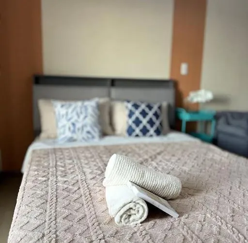 Cozi Venice Luxury Residences Mckinley Bgc With Pool * Manila